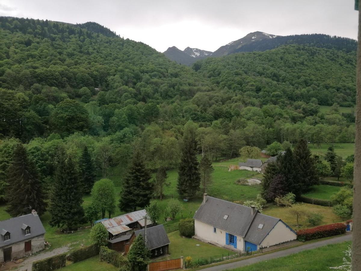 Auberge Chez Gabrielle - Vallee De Lesponne Beaudéan Buitenkant foto