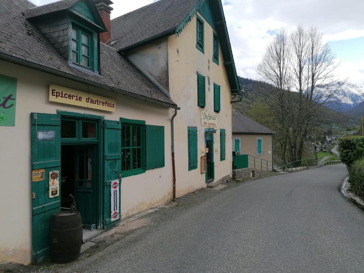 Auberge Chez Gabrielle - Vallee De Lesponne Beaudéan Buitenkant foto